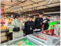 江西省會昌縣市場監(jiān)管局開展節(jié)日食品安全專項檢查